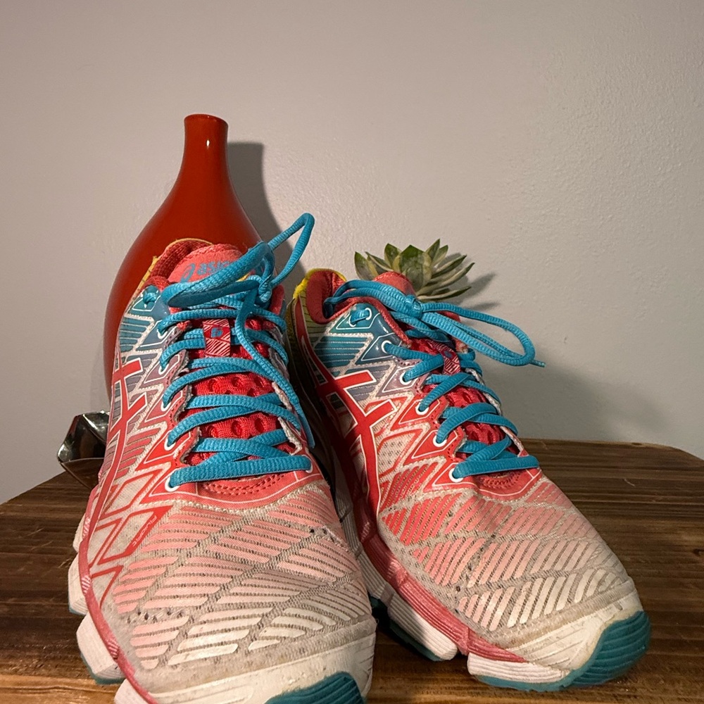 ASICS Women's Sz 7.5 Gel Kensei 5 Sea, Tea Berry & Yellow Running Shoes - Picture 3 of 7